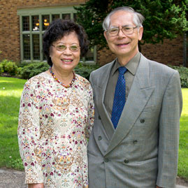 Photo of donors Esther and Edward Lee. 